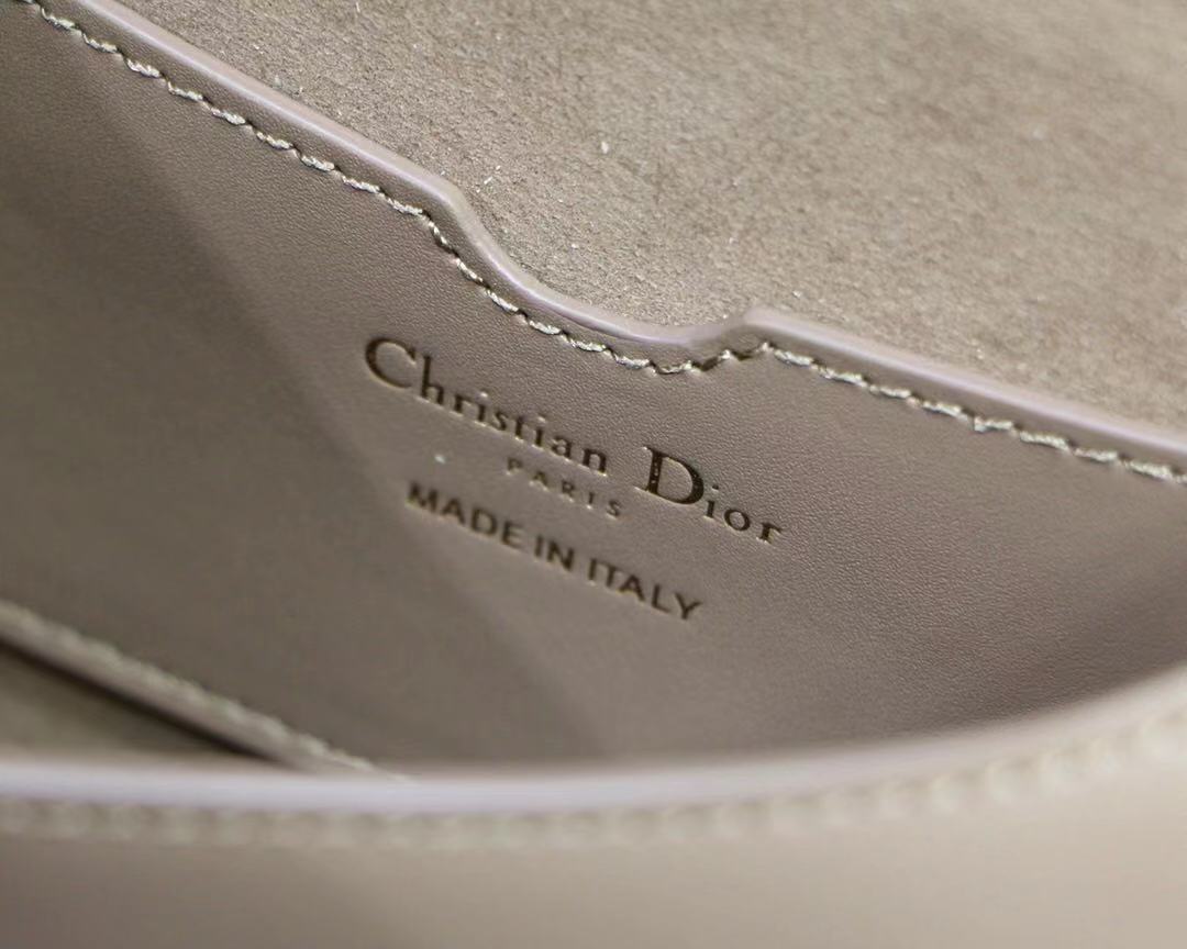 DIOR MEDIUM BOBBY WARM TAUPE BOX CALFSKIN 22CM M9319UMOL M45M - Image 7
