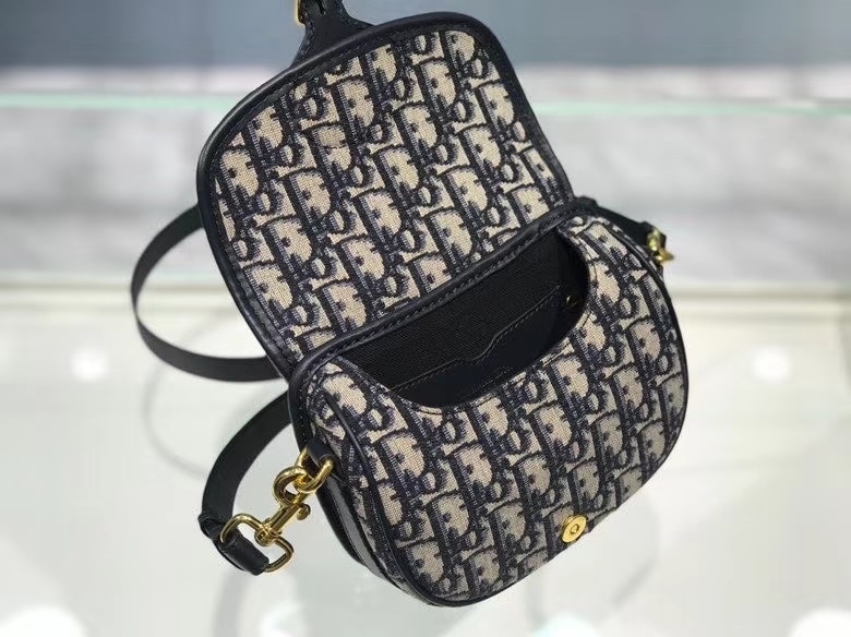 DIOR SMALL BOBBY BLUE DIOR OBLIQUE JACQUARD 18CM M9317UTZQ M928 - Image 4