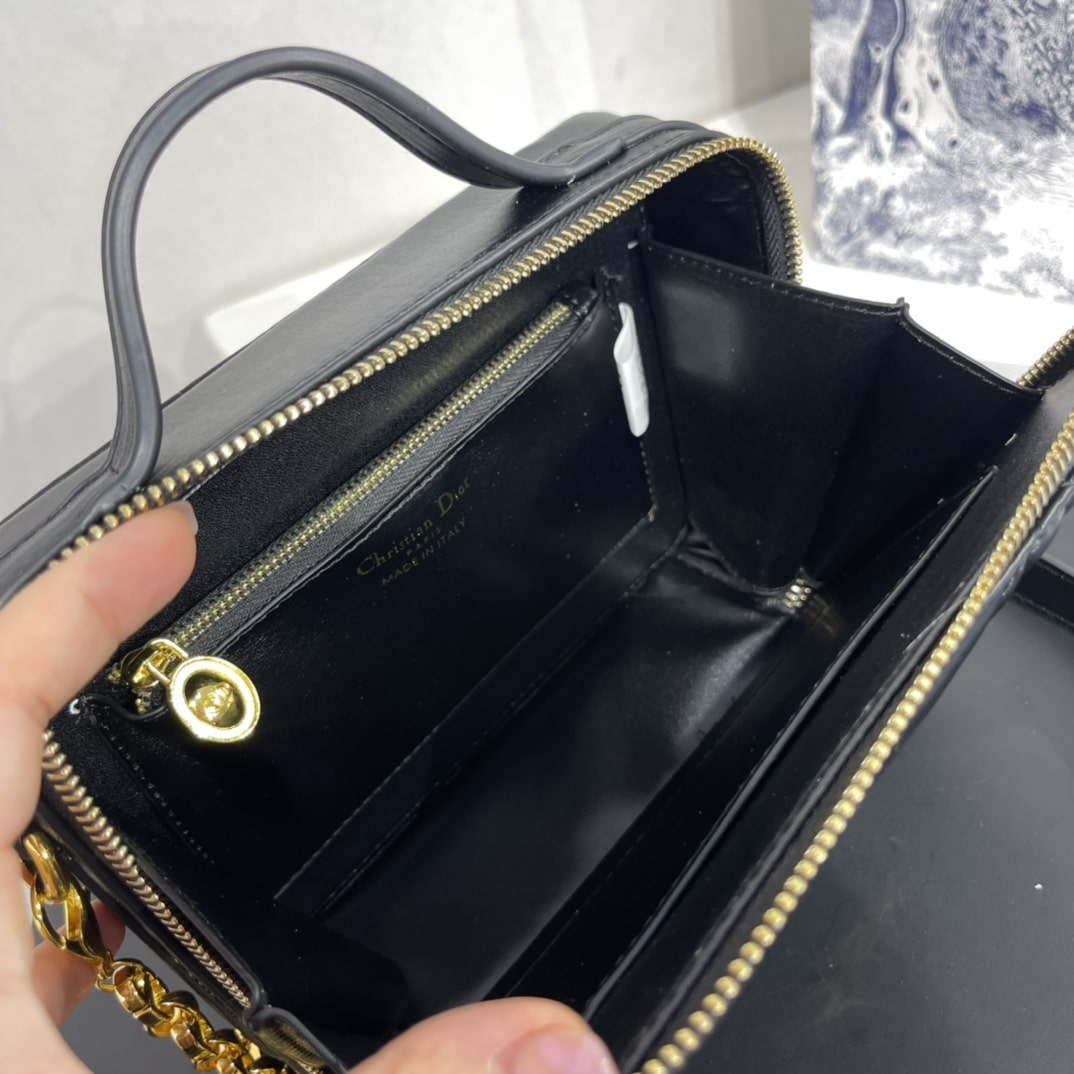 DIOR QUILTED MACROCANNAGE CALFSKIN CARO BOX CHAIN BAG BLACK - Image 2