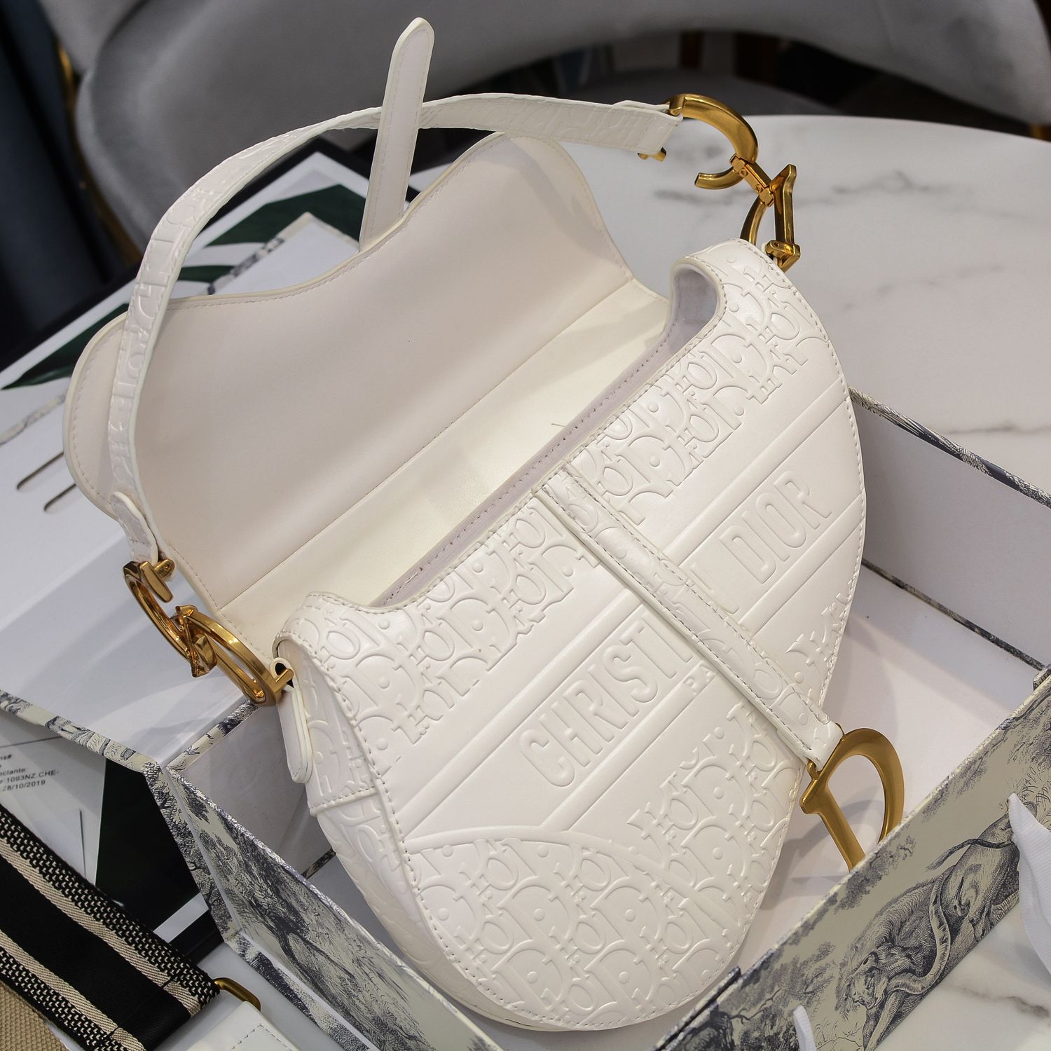 DIOR SADDLE OBLIQUE EMBOSSED WHITE - Image 4
