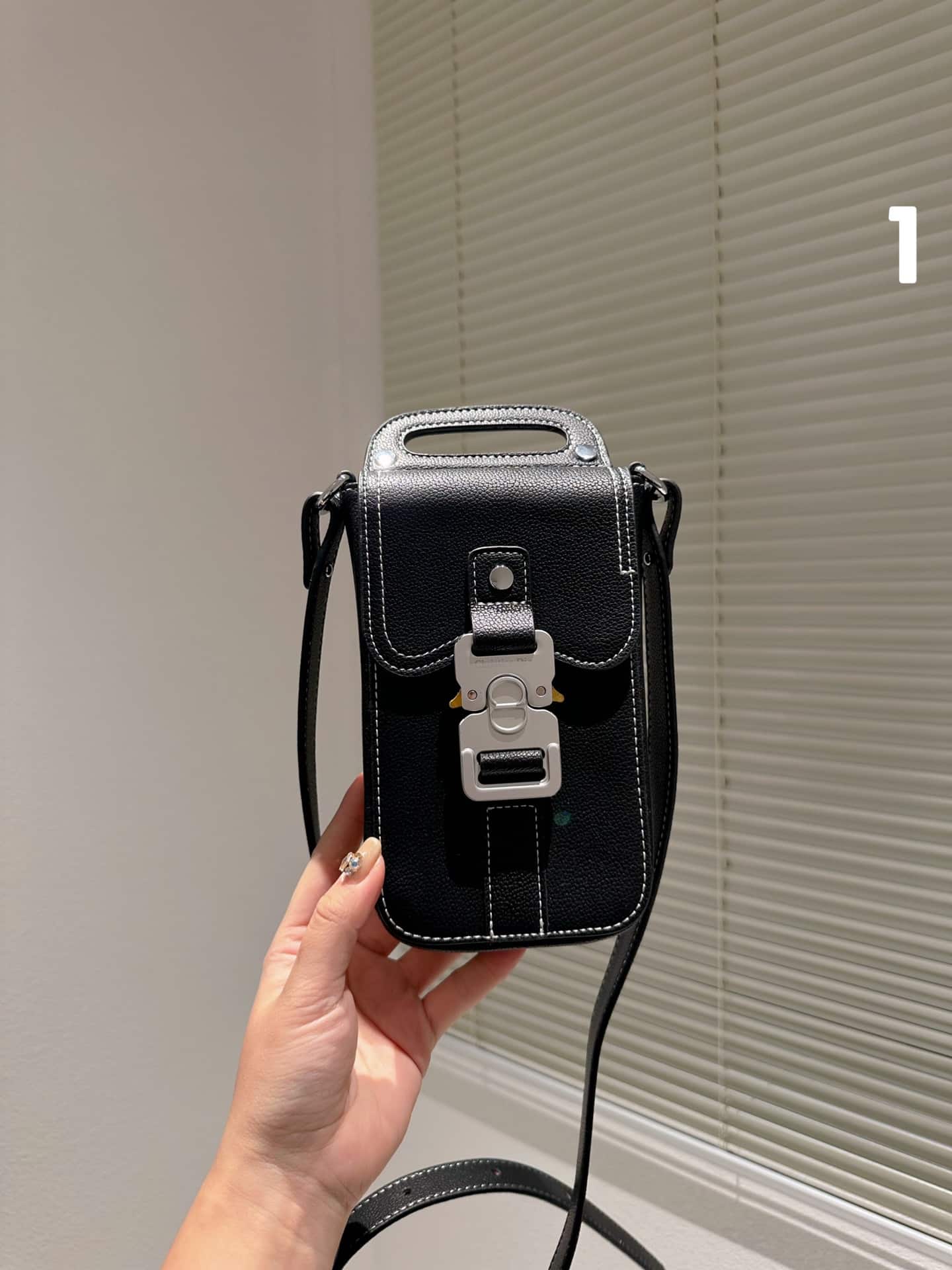 DIOR SADDLE VERTICAL POUCH WITH STRAP BLACK GRAINED CALFSKIN 19CM 2ADCA446YKK H00N - Image 2