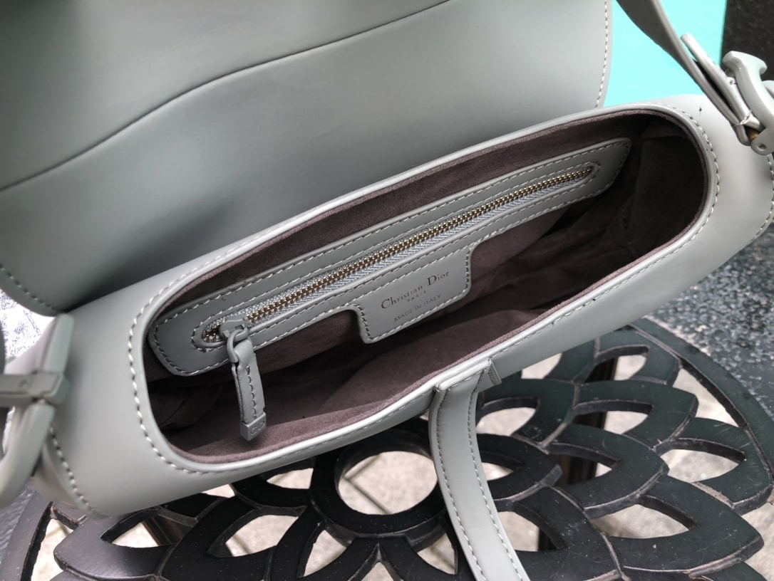 DIOR SADDLE ULTRA MATTE CALFSKIN GREY - Image 6